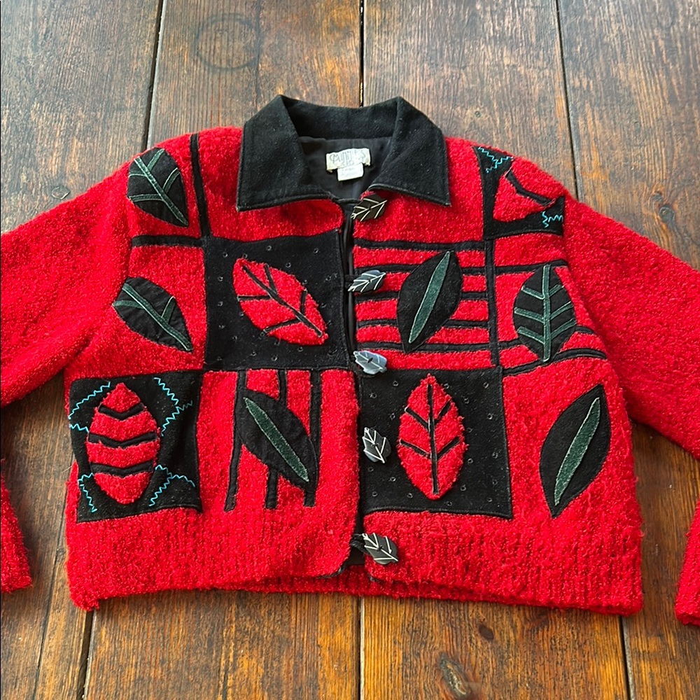 Vintage 1980s Leaf Pattern acrylic and suede leather cardigan by Minnie’s Closet - Picture 4 of 10